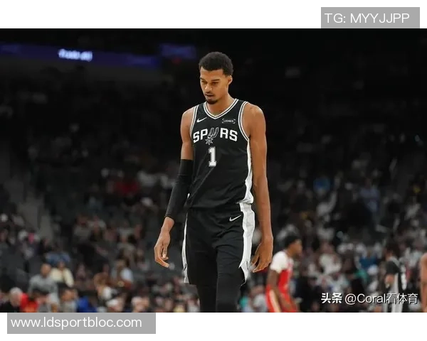 NBA总决赛回顾：文班亚马惊艳表现助马刺战胜尼克斯夺冠