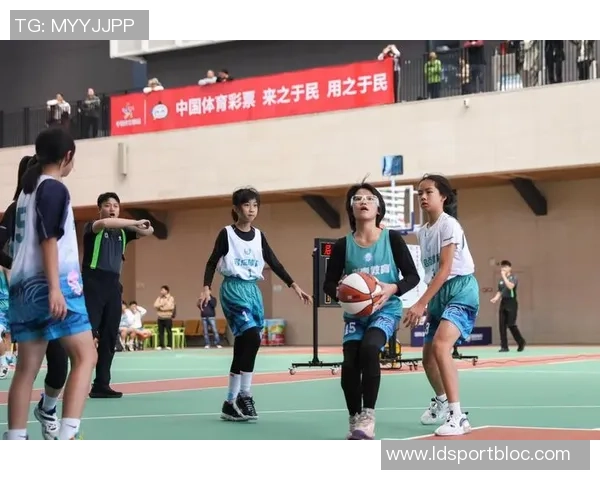 江苏男篮全新定妆照发布新球衣新阵容展现全新气象迎接新赛季