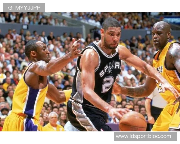 邓肯与众球星对决战绩回顾力克司机狼王小胜科詹持平KD小负奥尼尔