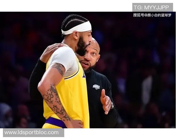 浓眉重返洛杉矶詹姆斯转战达拉斯美媒交易模拟引发热议