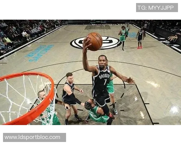 乌度卡称KD被包夹助力队友高效表现中5得11分展现实力